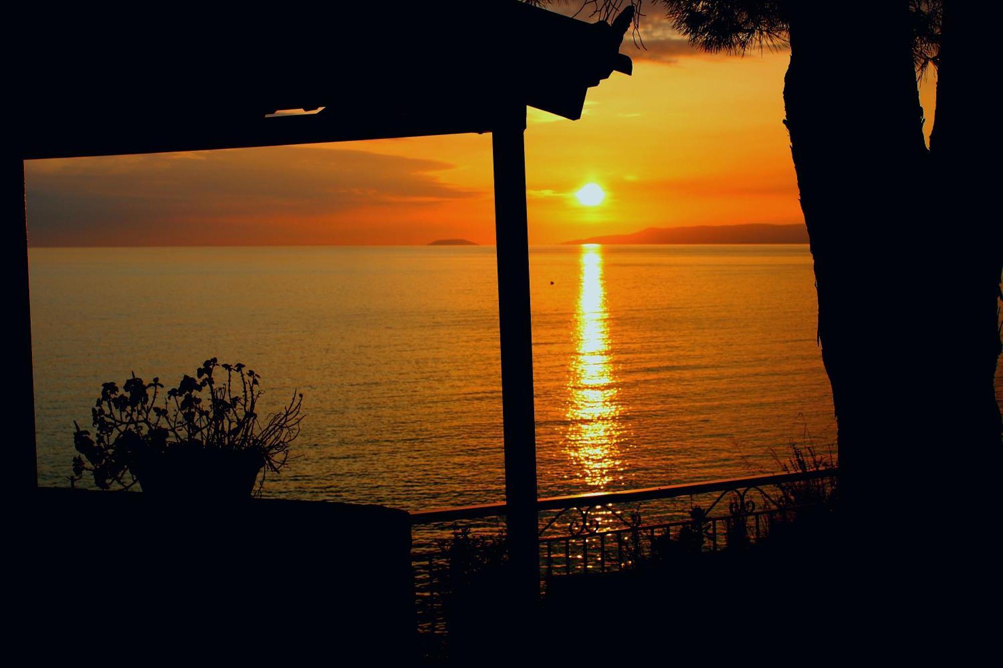 Sea And Sun Apartments 303 Ιδιωτικό Διαμέρισμα Kardhamili Exterior foto